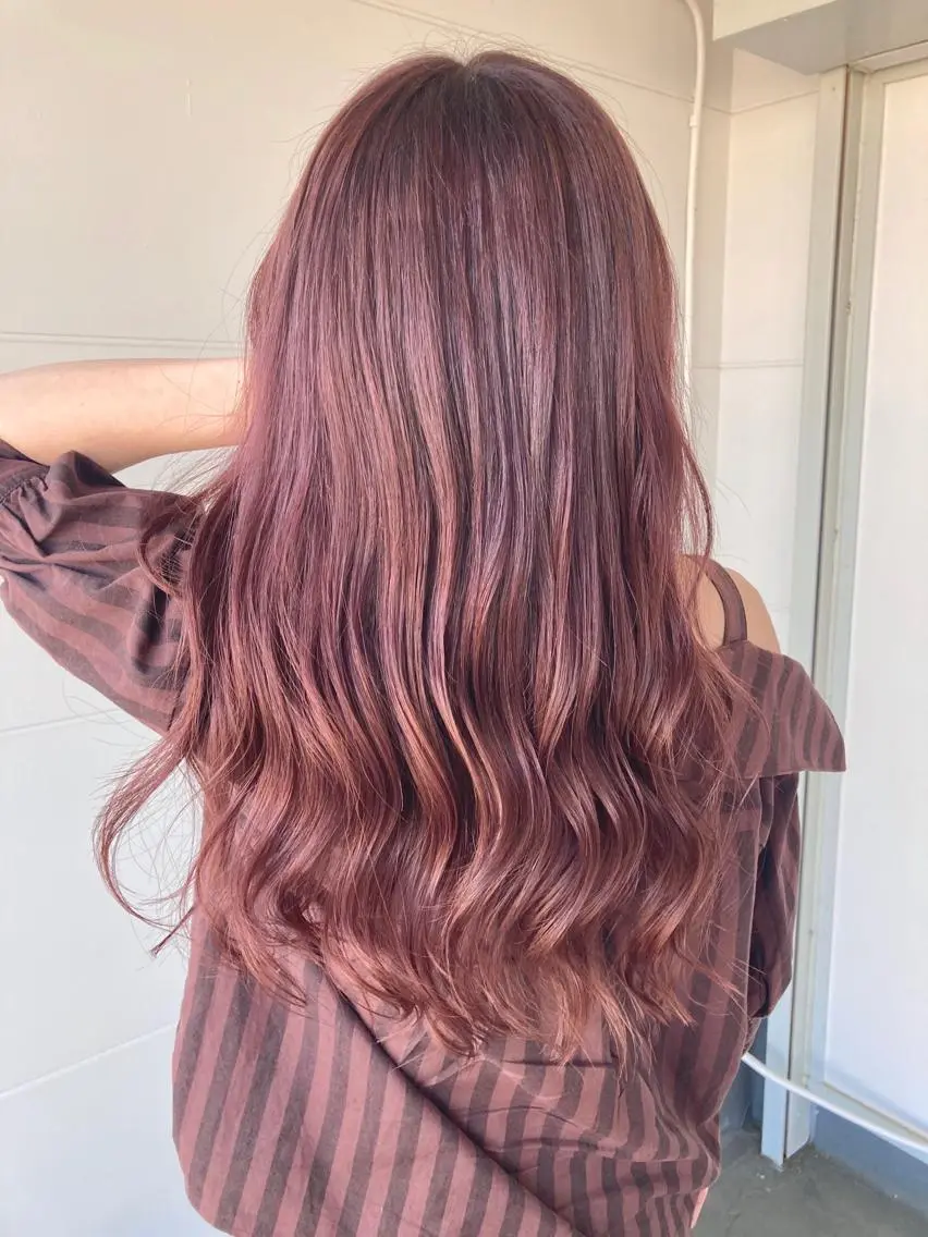 ロング タカツド ユウキのヘアスタイル