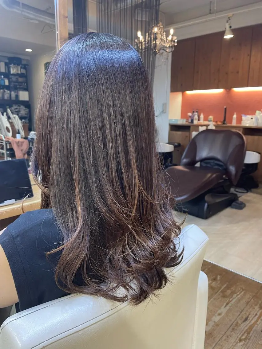 セミロング 山木 裕子のヘアスタイル