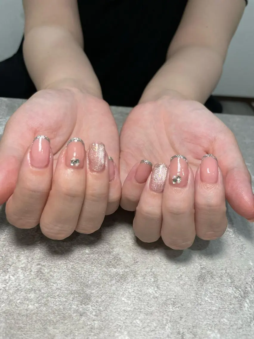 ネイル 持ち込み Raviliss ♡のネイルデザイン