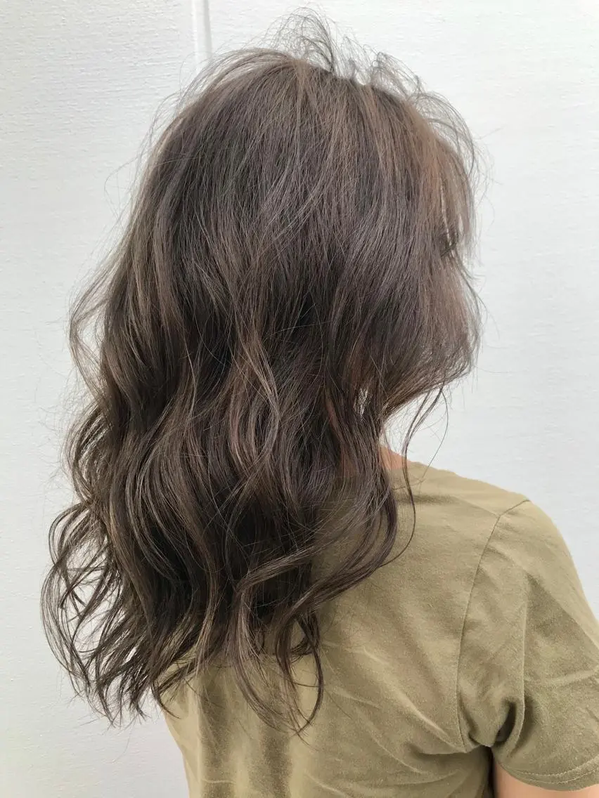 ロング カラー KOOKI スティードトーキョーのヘアスタイル