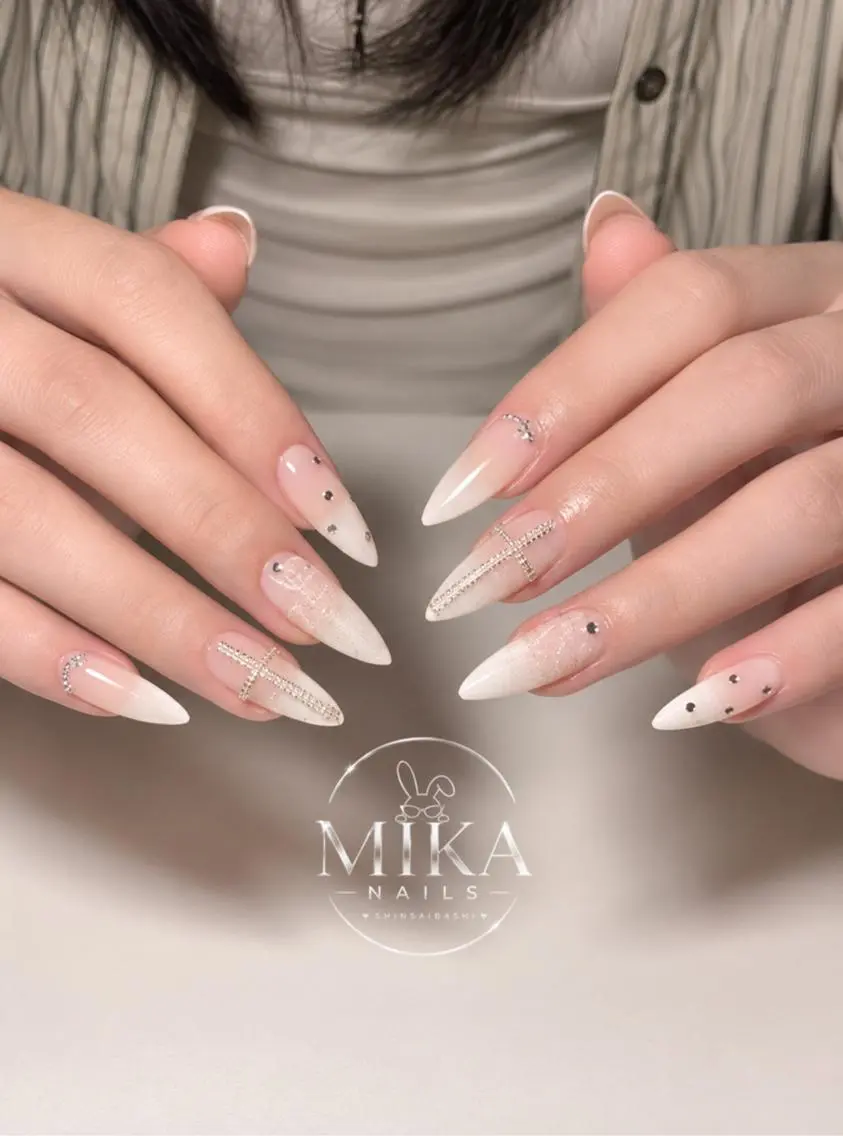 ネイル アートネイル チークネイル ドット フットネイル フレンチネイル ハンドネイル Mika Nailsのネイルデザイン