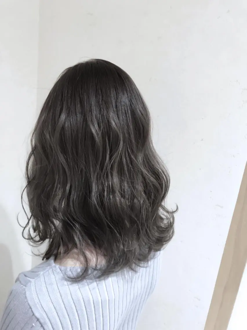 セミロング カラー パーマ ヘアアレンジ メンズ キッズ ネイル マツエク・マツパ カット ヘアカラー トリートメント バレイヤージュ/ 髪質改善/渡邉悟🌱のヘアスタイル