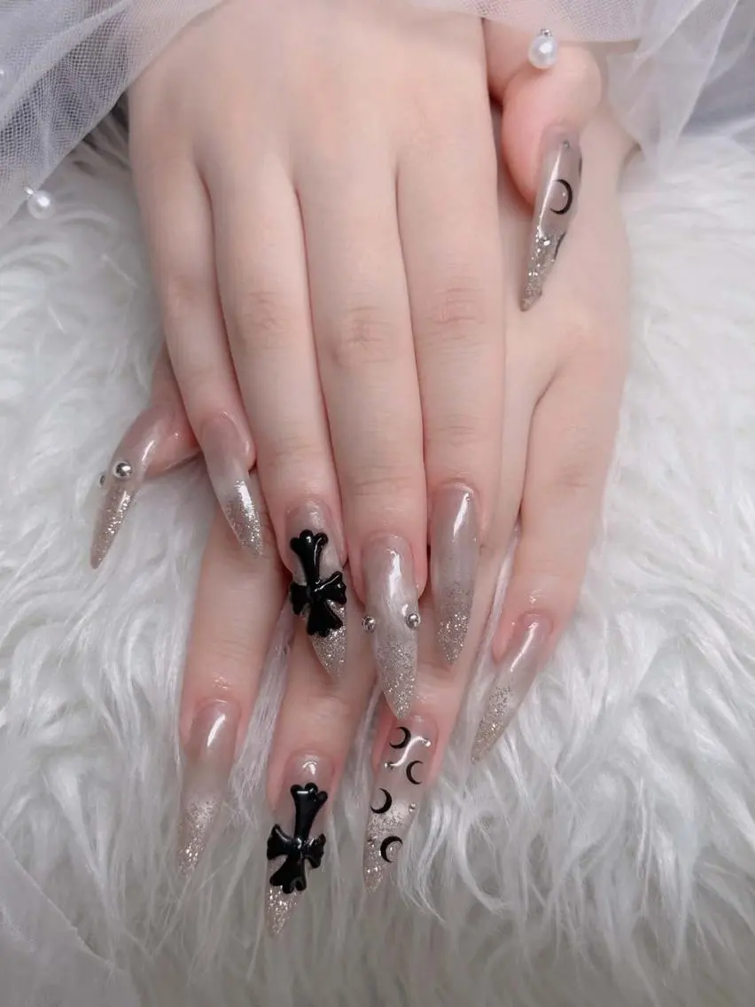 ネイル フレンチネイル ジェルネイル ハロウィン マグネットネイル ネイルチップ ハンドネイル H.baby Nail Salonのネイルデザイン