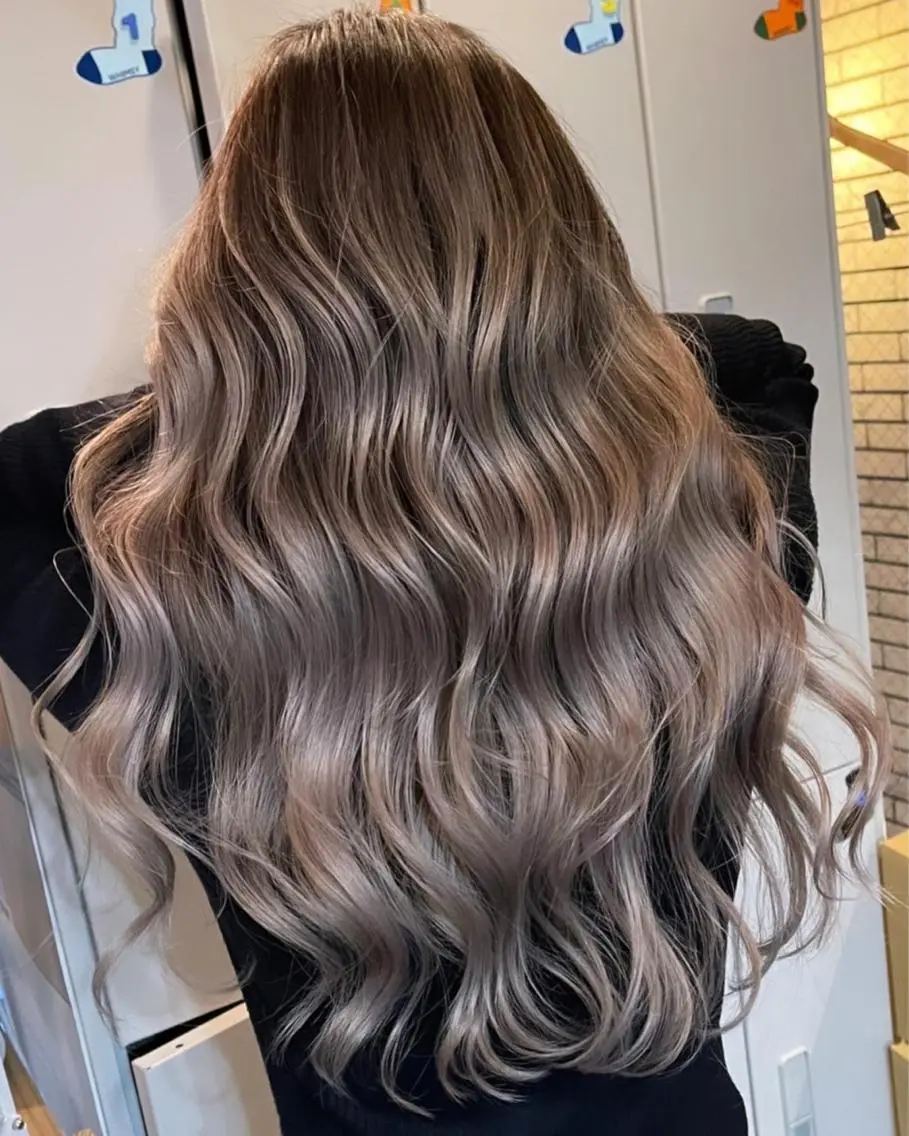 ロング カラー ヘアカラー トリートメント ヘアセット 難波ブリーチカラー 伊藤洋輝のヘアスタイル
