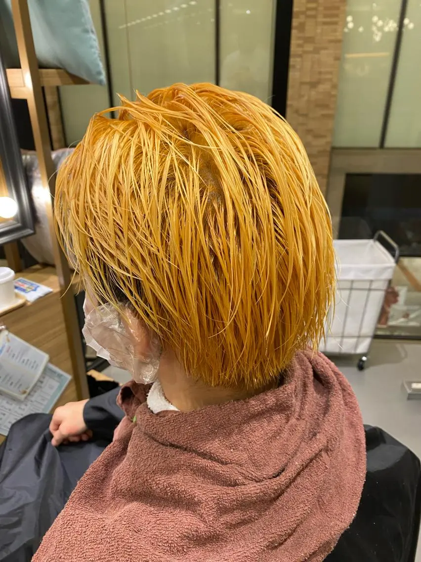カラー メンズ メンズブリーチ ブリーチ unopulir 景山 凌のヘアスタイル