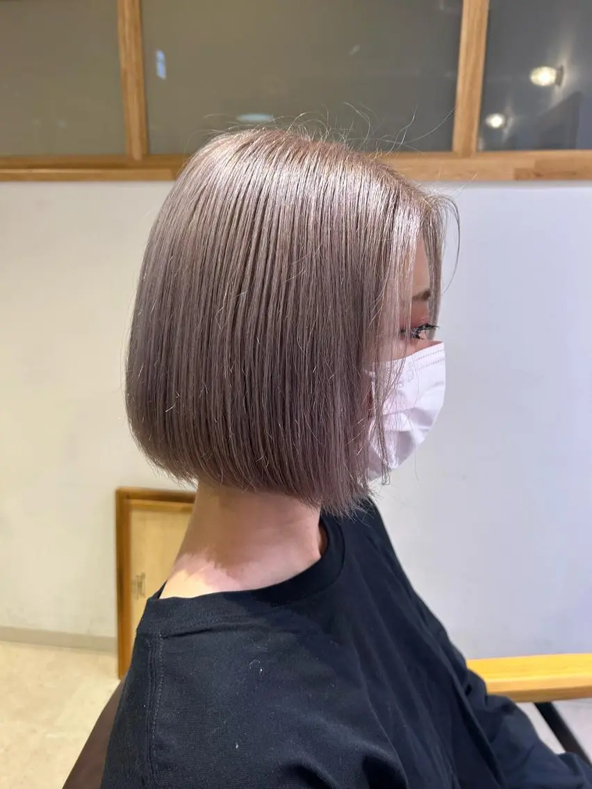 ショート カラー ベージュカラー ホワイトベージュ yoro /ミホのヘアスタイル