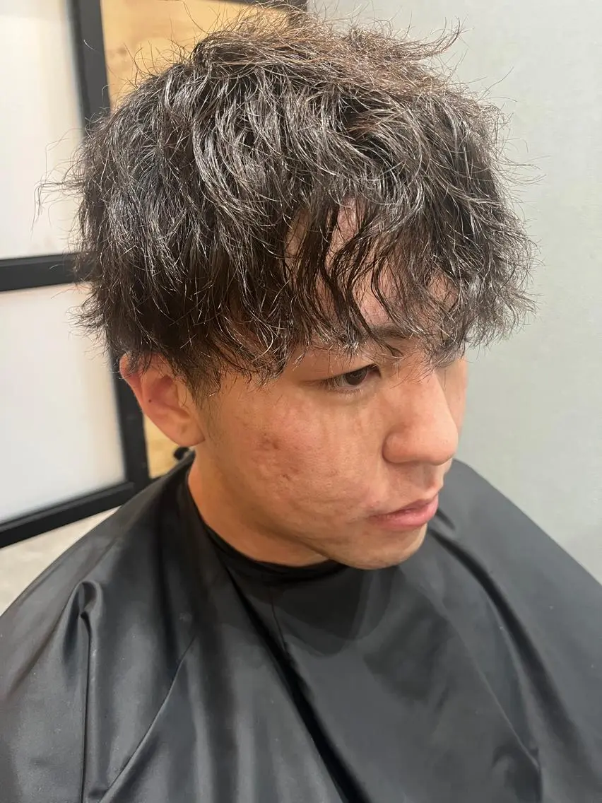 ミディアム カラー パーマ ヘアアレンジ メンズ キッズ ネイル マツエク・マツパ アイブロウ メンズブリーチ メンズハイライト メンズインナーカラー メンズ韓国風 ブリーチ 久木原 ゆりのヘアスタイル