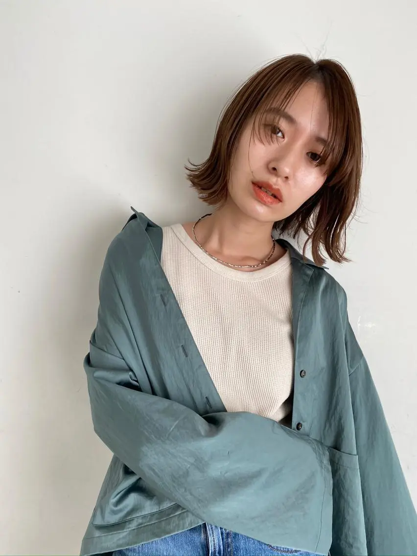 ミディアム ボブ 外ハネヘア めざわ ゆうきのヘアスタイル
