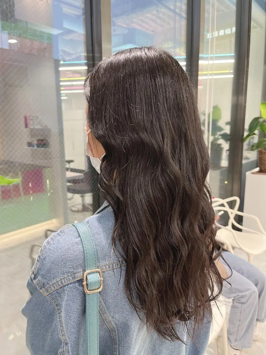 ロング カラー ヘアカラー トリートメント トレンドレイヤー No.1/KOHEIのヘアスタイル