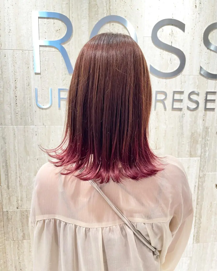 セミロング カラー グラデーションカラー ピンクカラー カット ヘアカラー トリートメント 高橋 芽衣のヘアスタイル