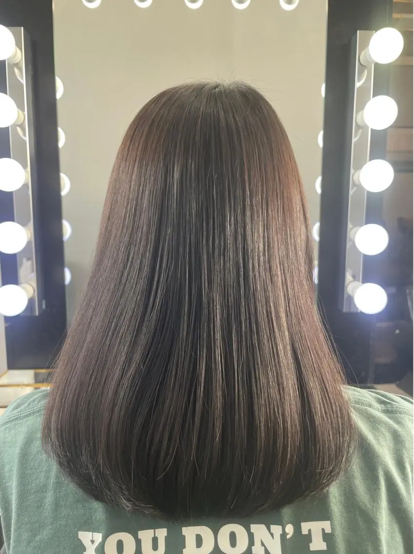 ミディアム カラー アッシュ オリーブアッシュ カット ヘアカラー トリートメント ブリーチなし透明感 タケザワミキのヘアスタイル