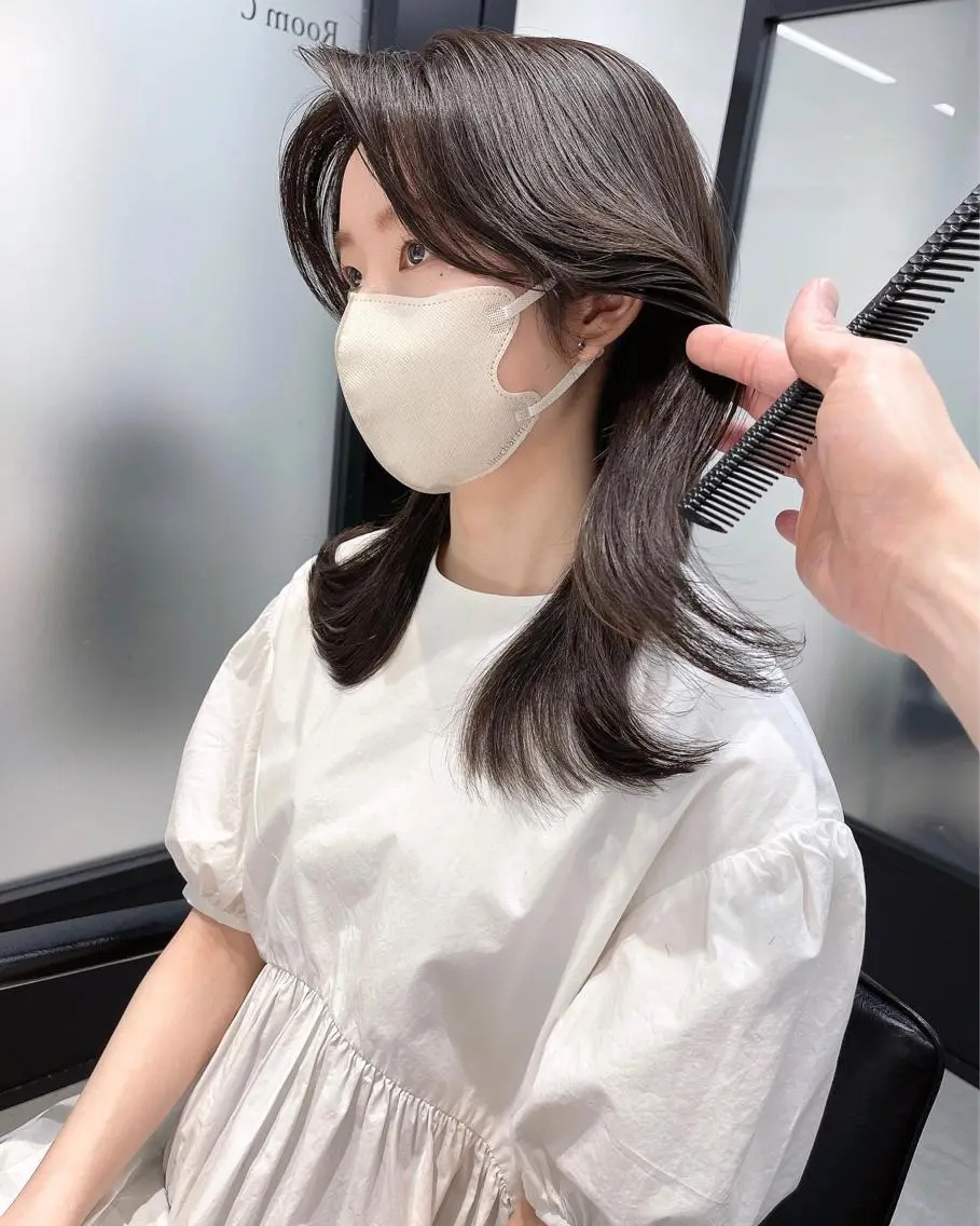 セミロング カット ヘアカラー トリートメント 韓国レイヤーカット 髪質改善▫️水野有真のヘアスタイル