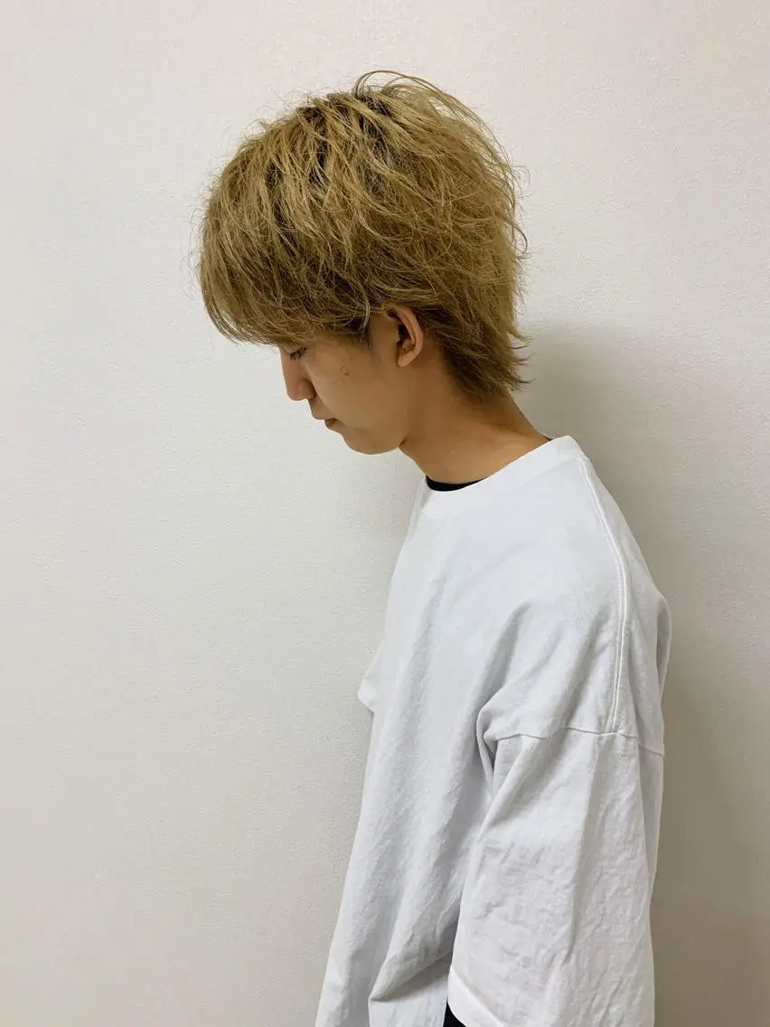メンズ センターパート 曲がる縮毛矯正 🔥TAKUMA🔥のヘアスタイル