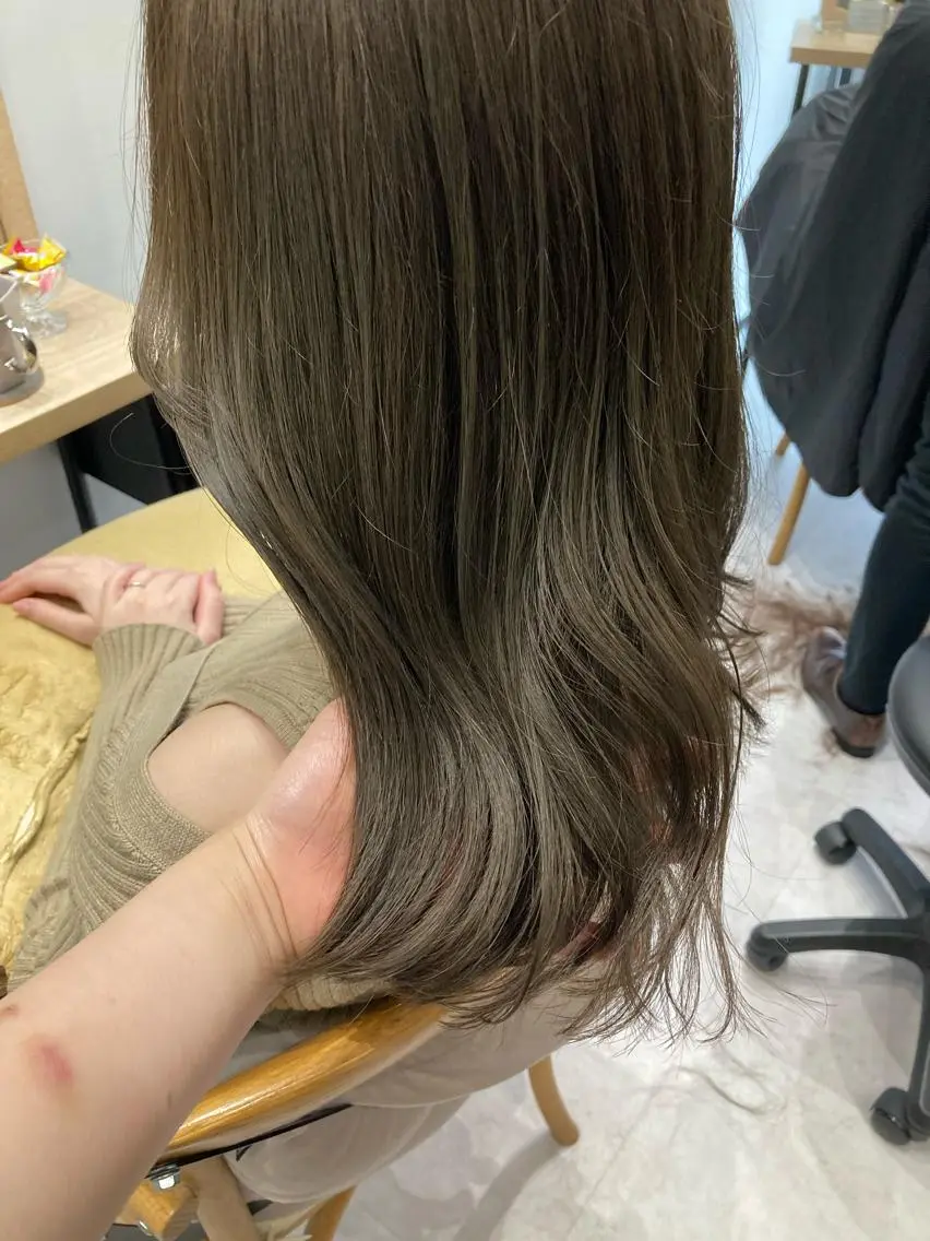 ミディアム ヘアカラー トリートメント ✨色持ちの良い艶 カラー✨蟹江真世のヘアスタイル