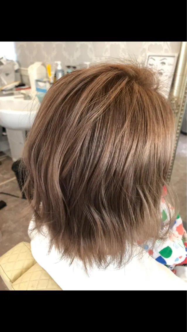 ショート ハイライト カット ヘアカラー La.fleur ラ.フルールのヘアスタイル