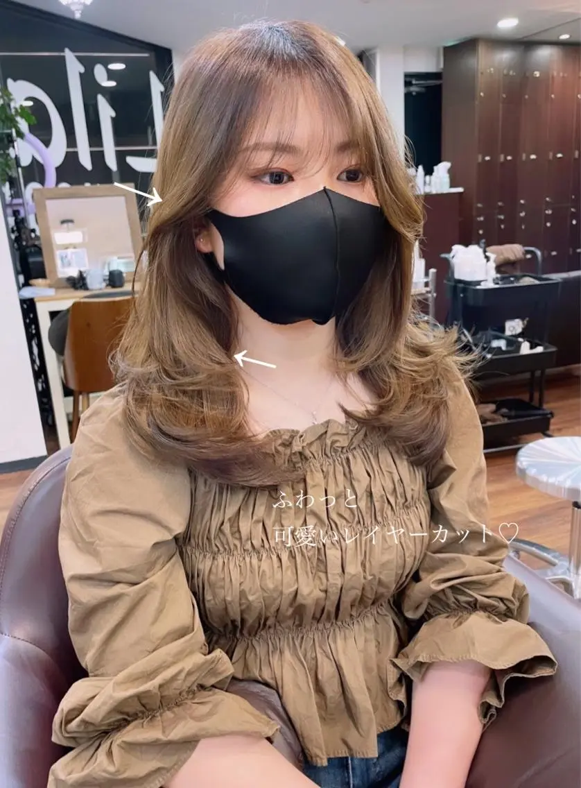 セミロング カット レイヤーカット、 大人可愛い　中村美羅のヘアスタイル