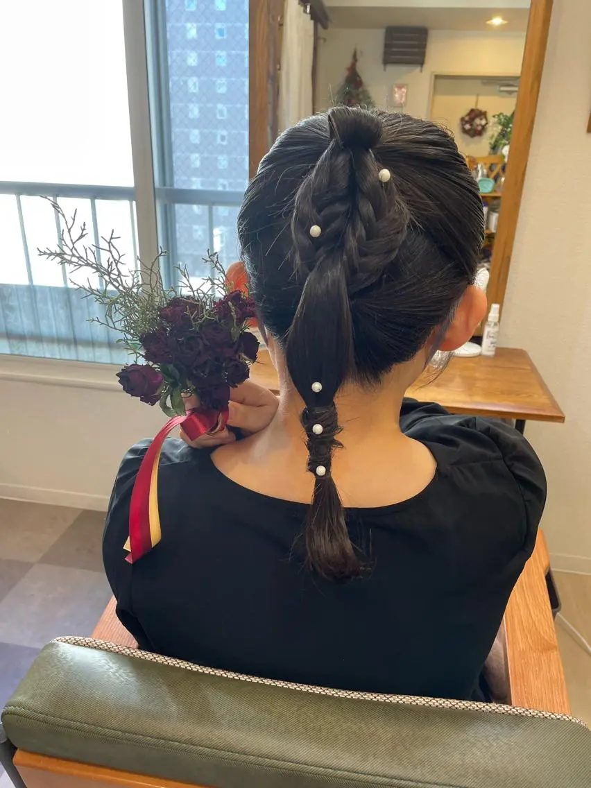 ミディアム ヘアアレンジ HempBeauty 浅野アサミのヘアスタイル