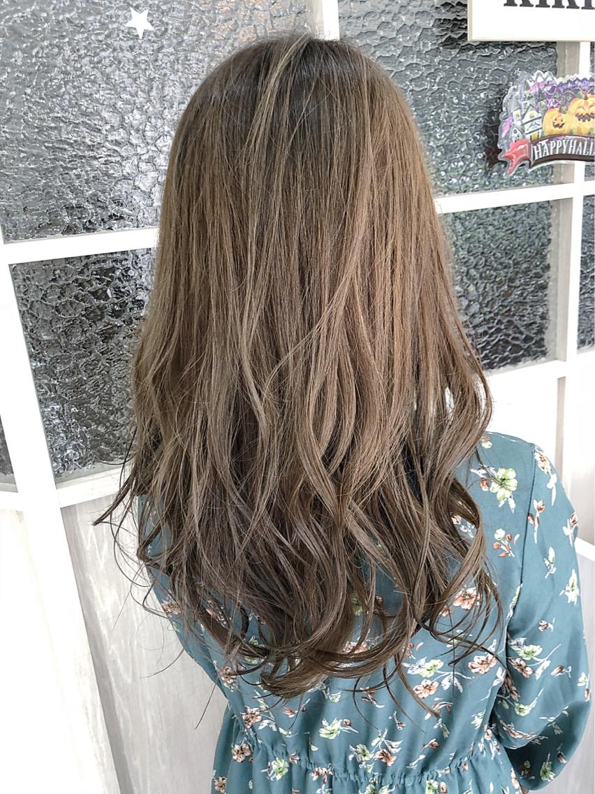ロング ハイライト 植田 敬太のヘアスタイル