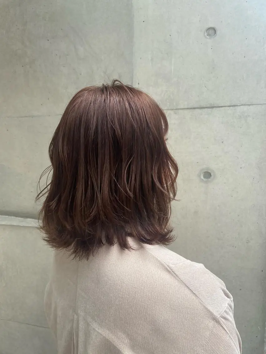ミディアム ミディアムパーマ なつめ🐶ショート ベージュカラーのヘアスタイル