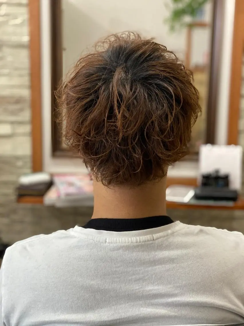 ショート パーマ トリートメント 山岡 秀規のヘアスタイル