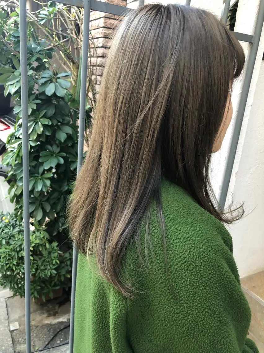 ミディアム カラー ヘアカラー 山内 まりのヘアスタイル