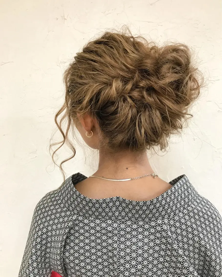 セミロング ヘアアレンジ ヘアセット 🎨カラー満足度 500%💫ヅル💫のヘアスタイル