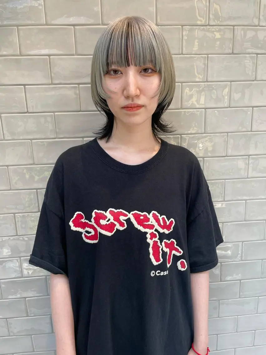 ショート カラー カット ヘアカラー トリートメント ブリーチ🫴 ボブ✍️レイヤーのヘアスタイル