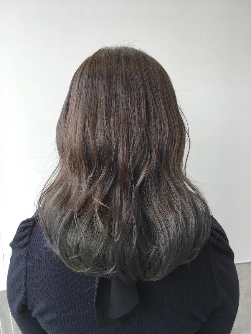 セミロング カラー グレージュ ヘアカラー トリートメント ヘアセット yoshi ☆のヘアスタイル