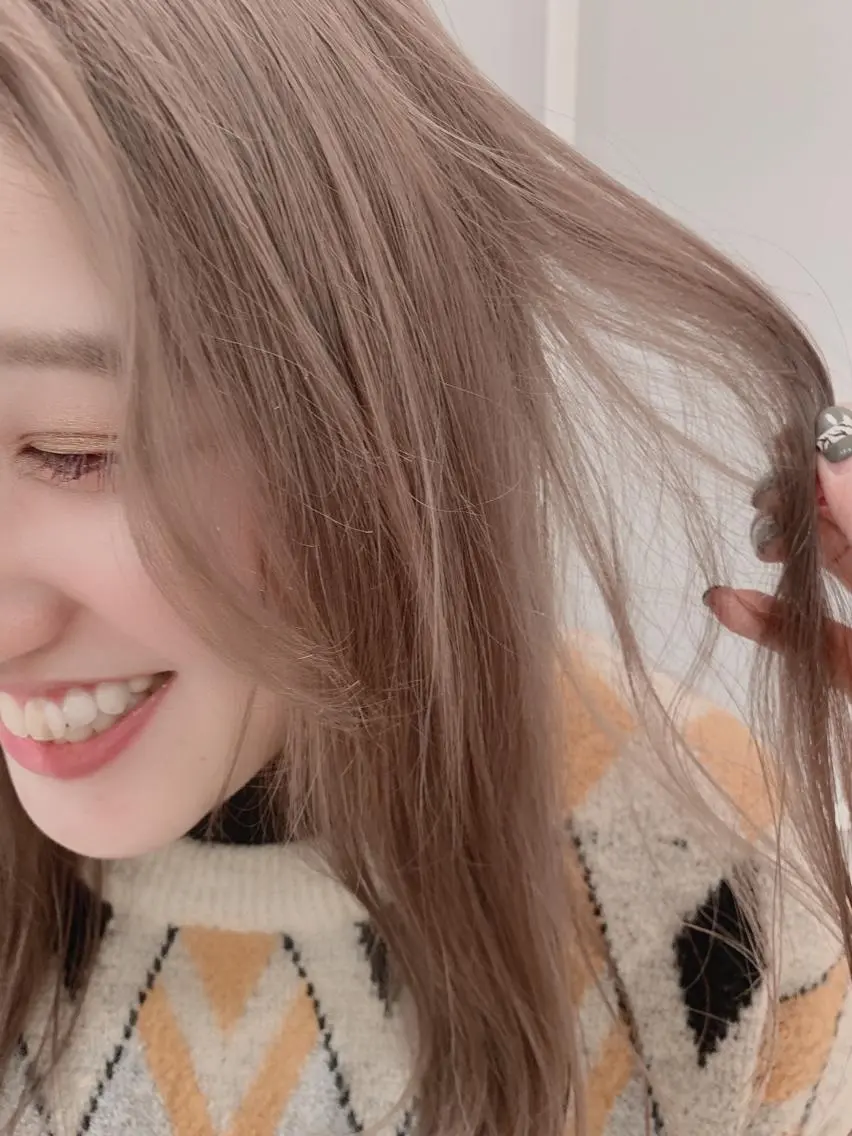 ロング カラー ベージュカラー ヘアカラー トリートメント 🦖鶴岡 香純🦖のヘアスタイル