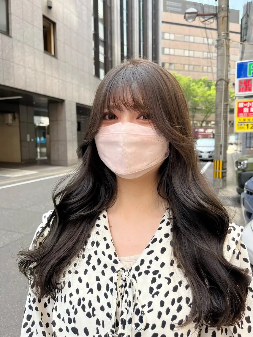 カラー 透明感カラー グレージュ こまつばらみお/レイ ヤー/ダブルカラーのヘアスタイル