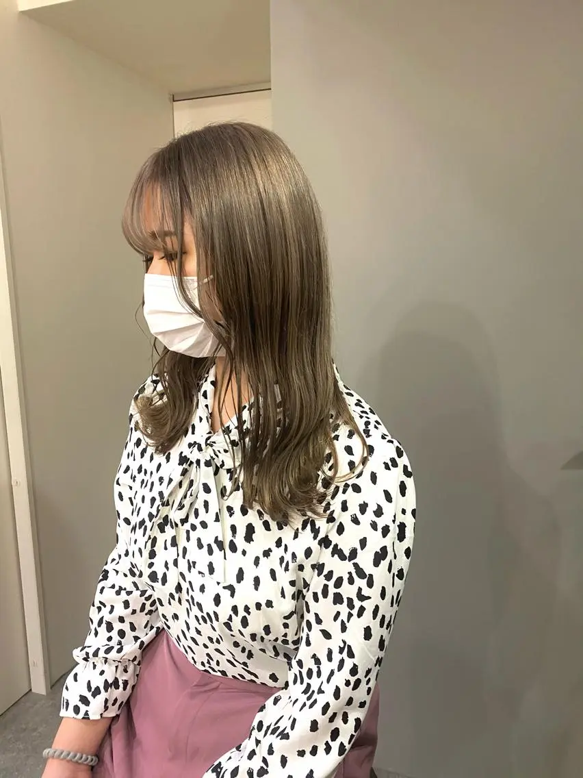 セミロング カラー ヘアアレンジ ベージュカラー ダブルカラー ヘアカラー ボブ /ニュアンス/ satomi🧸💖のヘアスタイル