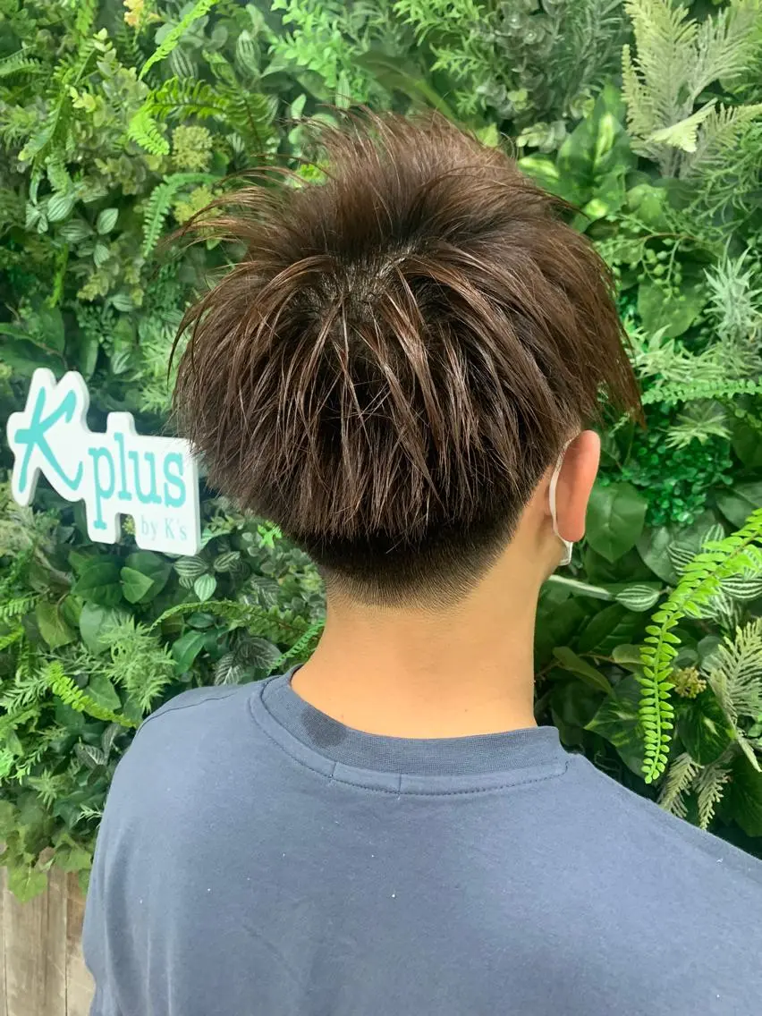 ショート カット ヘアカラー 遠山 大智のヘアスタイル
