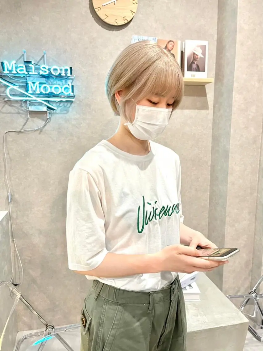 ショート カラー カット mood alissaのヘアスタイル