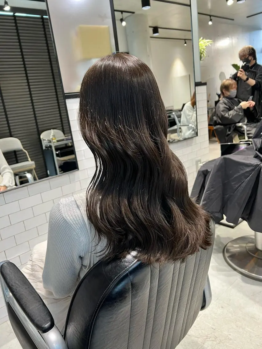 ロング カラー ヘアカラー トリートメント 赤みゼロ/透明感 カラー🌿KANTAのヘアスタイル