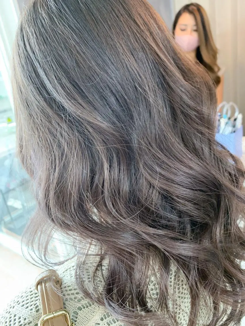 セミロング カット ヘアカラー 🥇近藤 恭輔🥇 Recharme新保のヘアスタイル