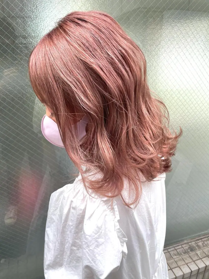 セミロング セミロングパーマ ハイライト 髪質改善 韓国風ヘア 縮毛矯正 美髪矯正・レイヤー 倉友哉のヘアスタイル