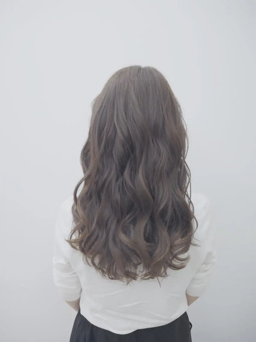 セミロング カラー 永岡 鉄平のヘアスタイル