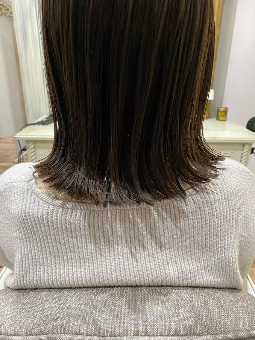 ミディアム 外ハネヘア 東田 恋のヘアスタイル