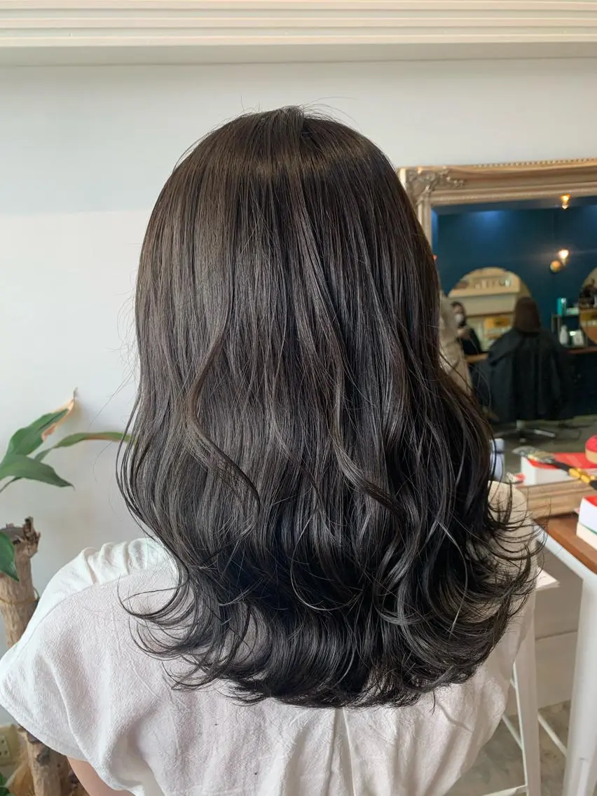 セミロング パープルカラー 大宮/山口 竣也のヘアスタイル