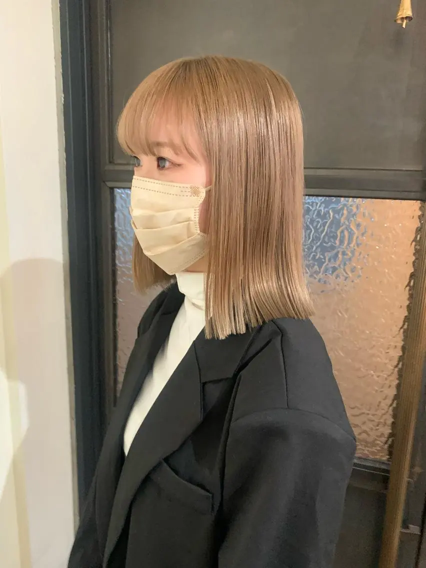 セミロング カラー カット ヘアカラー トリートメント 本間 結衣のヘアスタイル
