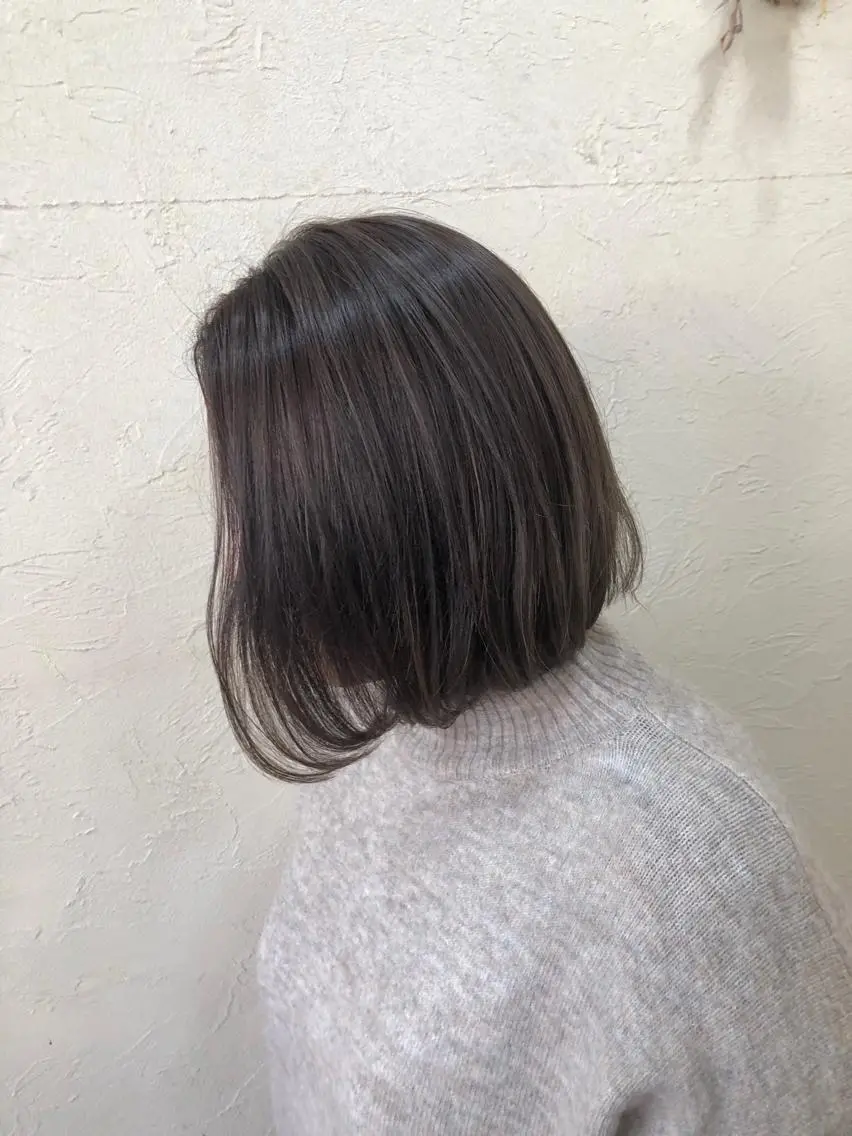 ショート カラー 透明感カラー パープルカラー カット ヘアカラー トリートメント ENIF ヤマグチアツコのヘアスタイル