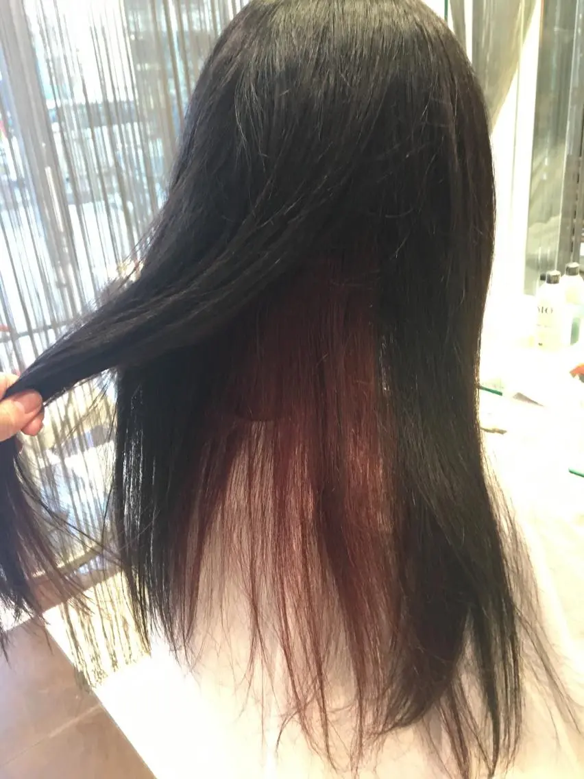 カラー インナーカラー ピンクカラー 千葉 勇樹のヘアスタイル