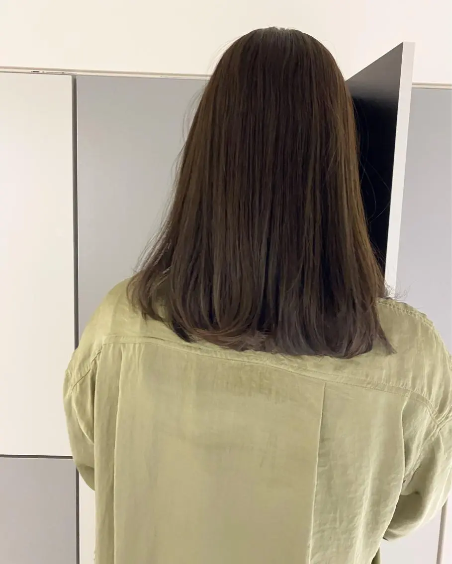 ミディアム カラー グレージュ 髪質改善 LOVESTOIKE 堂本のヘアスタイル