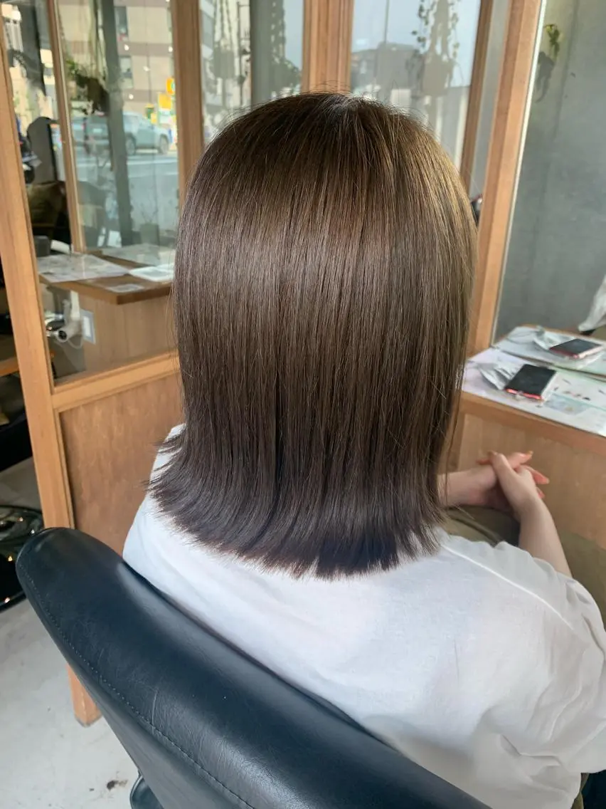 ミディアム カット ヘアカラー FERIA 池田 比嘉あゆ美のヘアスタイル