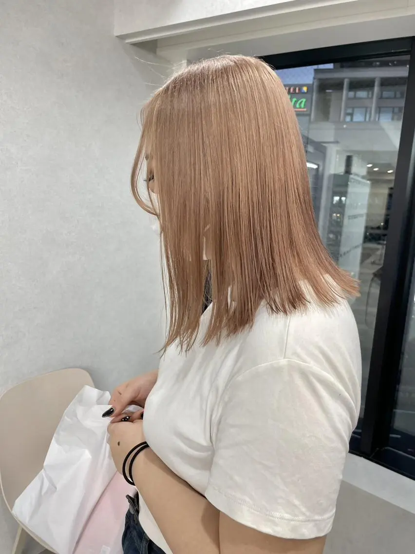 ミディアム カラー ピンクカラー 🎀ブリーチ ハイト ーン ♡Kanon♡のヘアスタイル