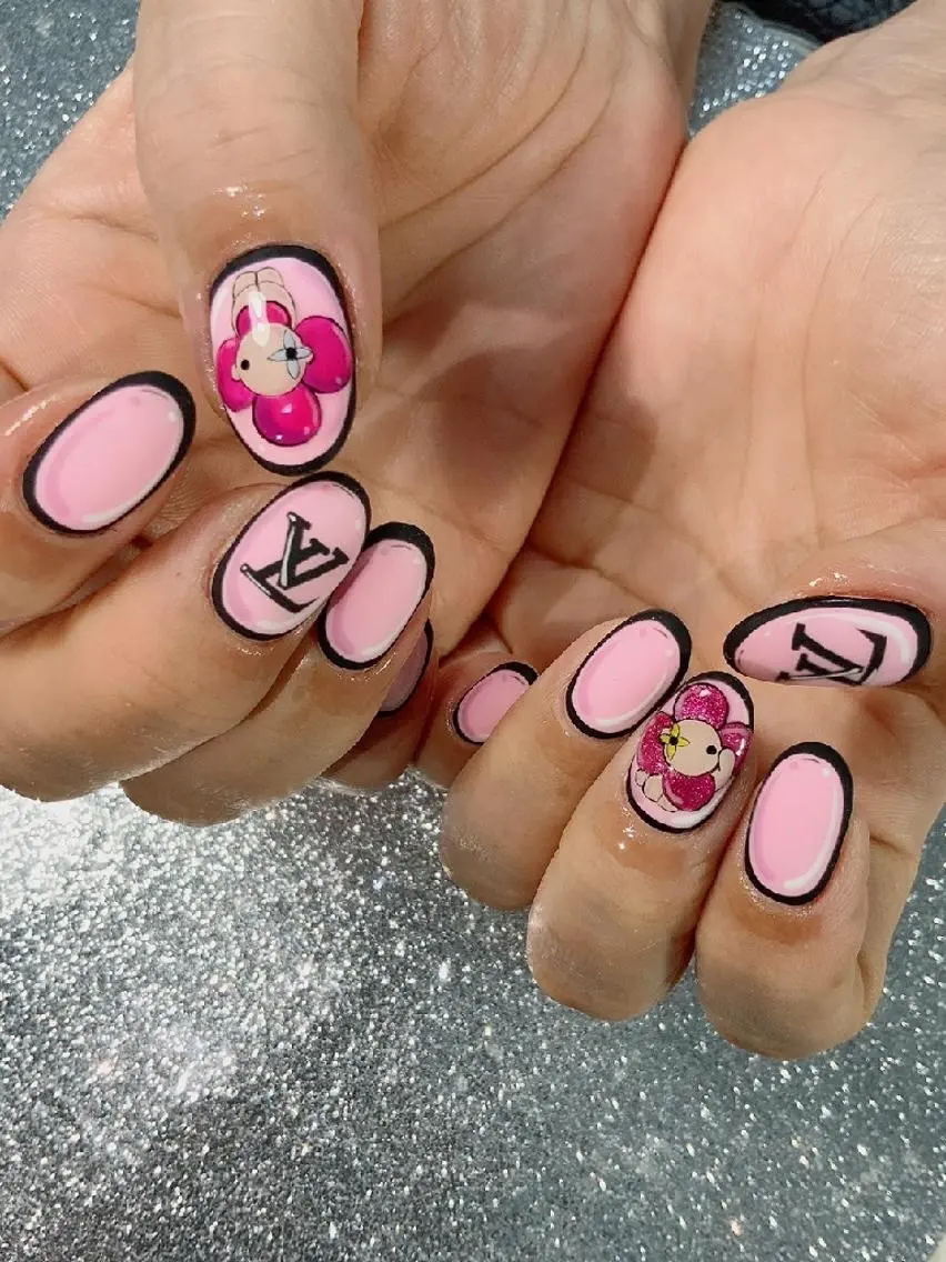 ネイル . MAKI NAILのネイルデザイン