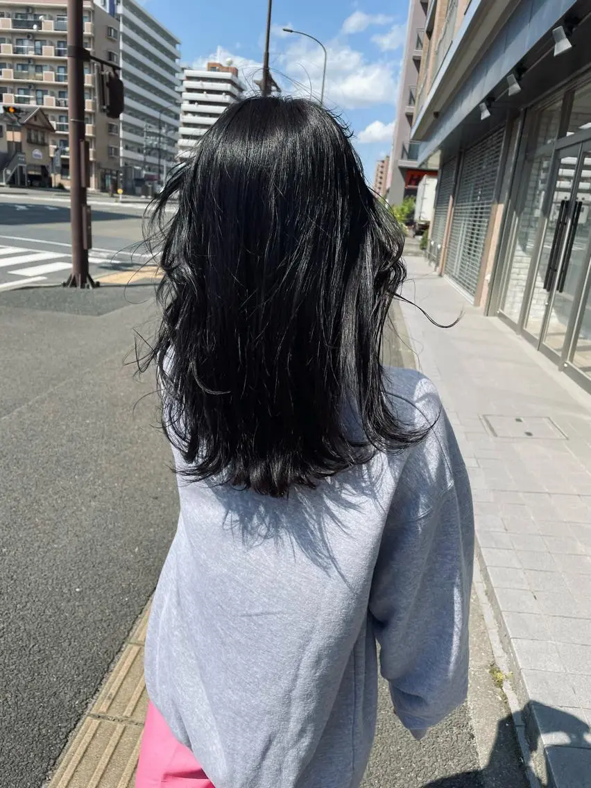 ロング カラー Basis 田口豪司のヘアスタイル