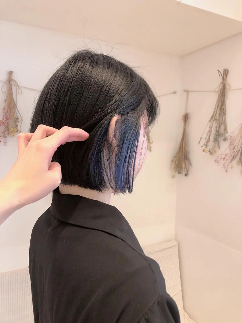 ショート カラー ブルーカラー インナーカラー はだゆうき @hadadan08のヘアスタイル