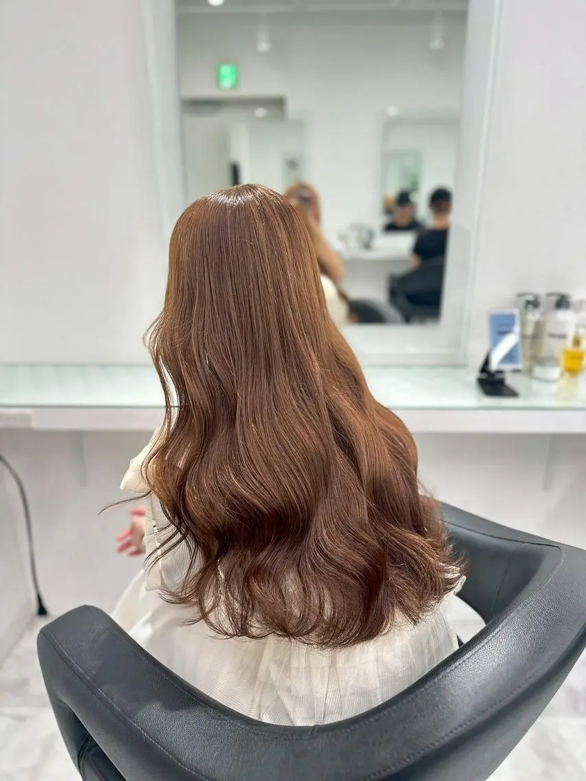 カラー 赤み消し🏹上品甘め トレンドカラー/横浜のヘアスタイル
