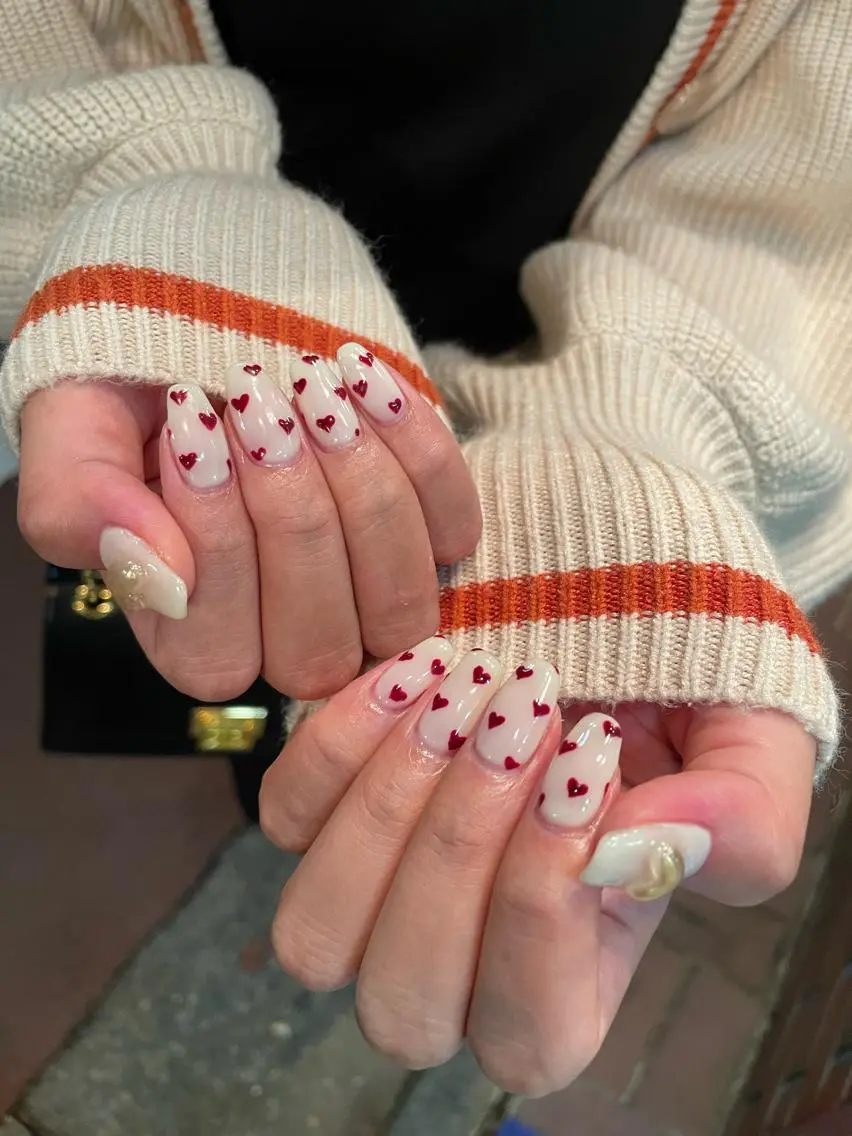 ネイル ハンドネイル ハンドケア はばすみれ🎀ﾈｲﾙ 光ﾌｪｲｼｬﾙ ﾍｱのネイルデザイン
